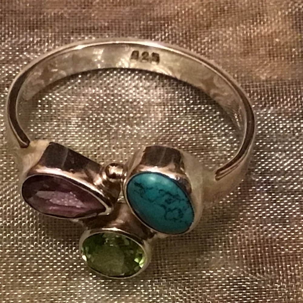 TRIO STERLING SILVER RING with  Amethyst, Peridot and Turquoise